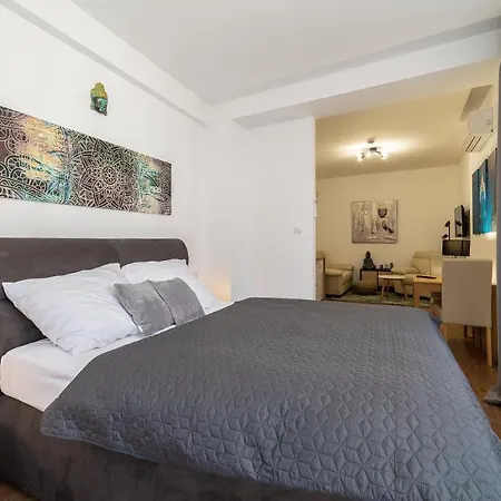 Apartment Aviatik *